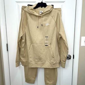 Nike Sweatsuit NWT 1X